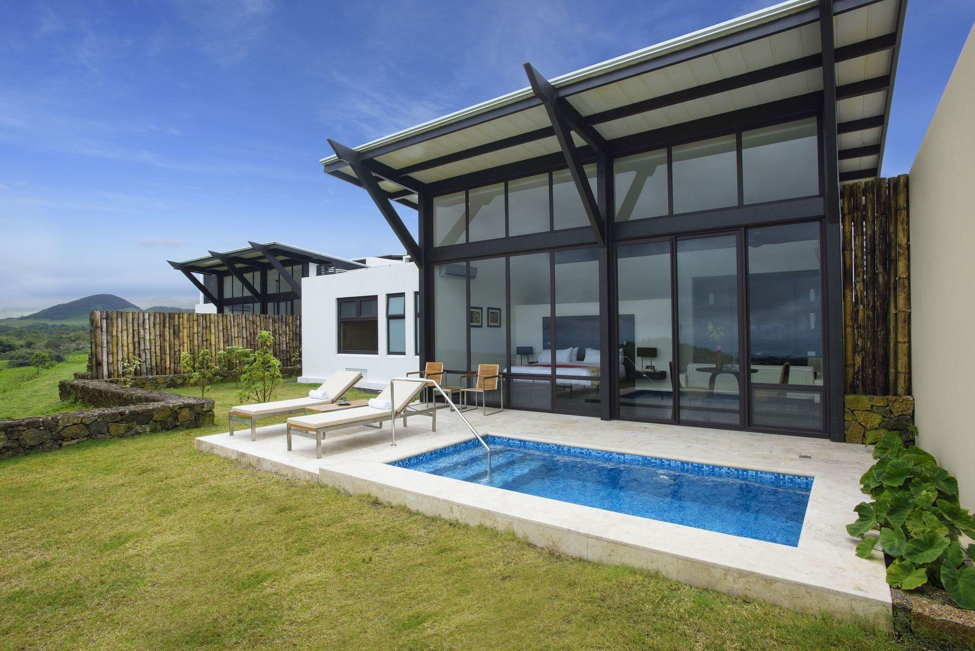 Pikaia Lodge Santa Cruz Island Ngoại thất bức ảnh